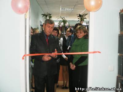 Открытие бесплатного интернет-центра в библиотеке 12 ноября 2011 года